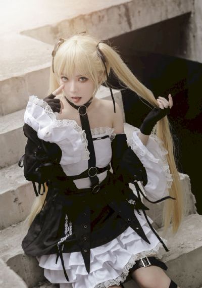 山阳细写开小车车的百合短文_DVD手机免费观看完整